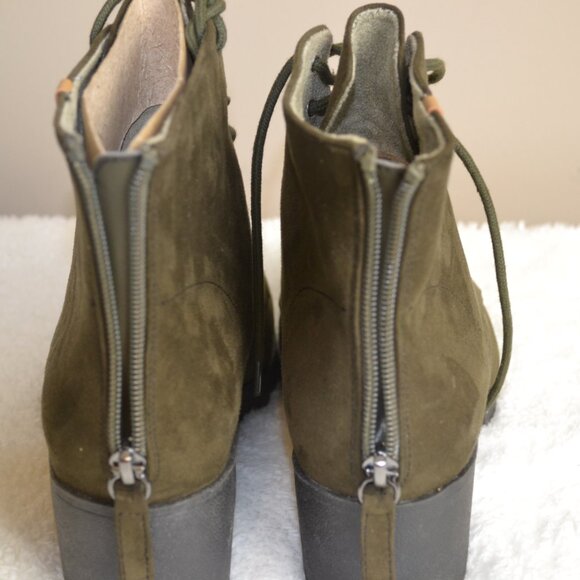 Dr. Scholl's Laurence Lace up Lug Heel Chunky Heel Round Toe Zip Ankle Bootie - Picture 3 of 8